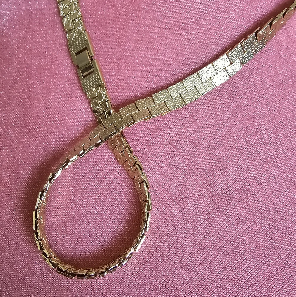 Vintage Necklace. Pale Goldtone Nugget Design. Korea - Picture 6 of 9